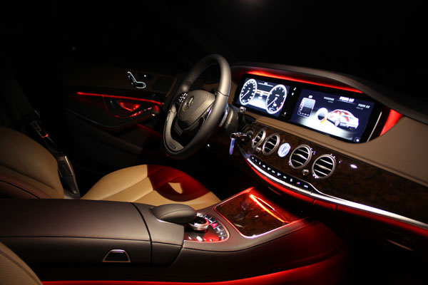 LED/OLED/激光三種汽車照明技術(shù)對(duì)比 誰(shuí)更有優(yōu)勢(shì)？